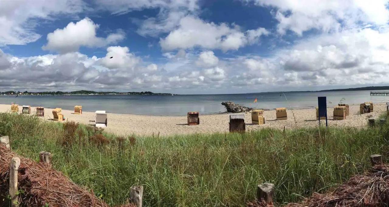 Im Bademantel An Den Strand Mit Terrasse 엑케른포르데 외부 사진